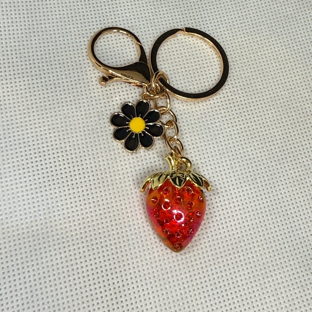 Gold Strawberry & Black Daisy Keychain - Red/Black/Yellow